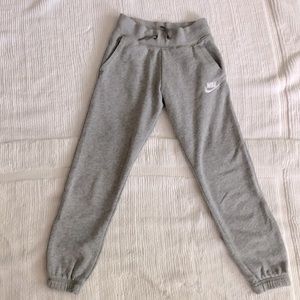 Nike gray girls sweatpants size Small